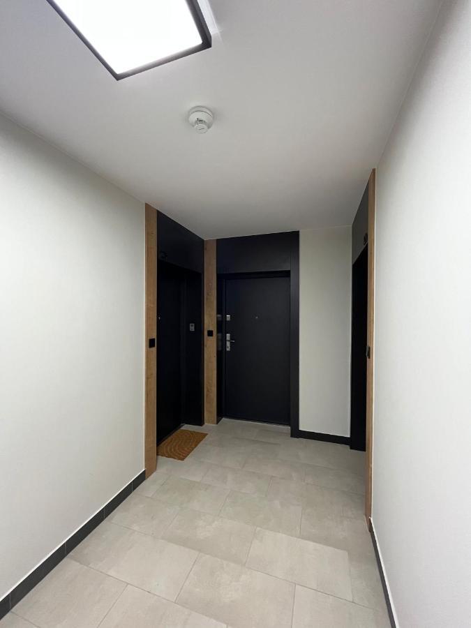 Komfort Z Balkonem I Parkingiem W Centrum Wroclawia מראה חיצוני תמונה